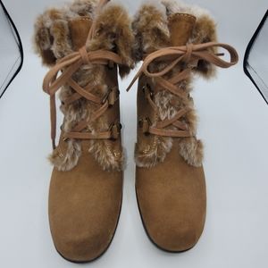 Bass Heritage Collection Women's Boot Size 9M Tan Ankle Faux Fur Lace Up…